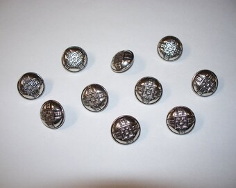 10 Buttons, Vintage Buttons,  Metal Buttons, Silver Colored Buttons, Shank Buttons, Craft Buttons, Sewing Buttons, Lot  2548