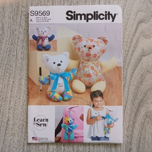 New Pattern, Simplicity Pattern, Stuffed Bear Pattern, Toy Pattern, Easy Pattern, Learn to Sew Pattern, S9569
