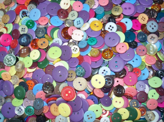 Bulk Buttons, 1000 Buttons, Small to Medium Buttons, Assorted Buttons,  Sewing Buttons, Craft Buttons, Color Mix Buttons 