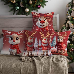 Juego de 4 fundas de cojín decorativas de terciopelo en rojo y blanco con estampado de ciervos y temática de Año Nuevo