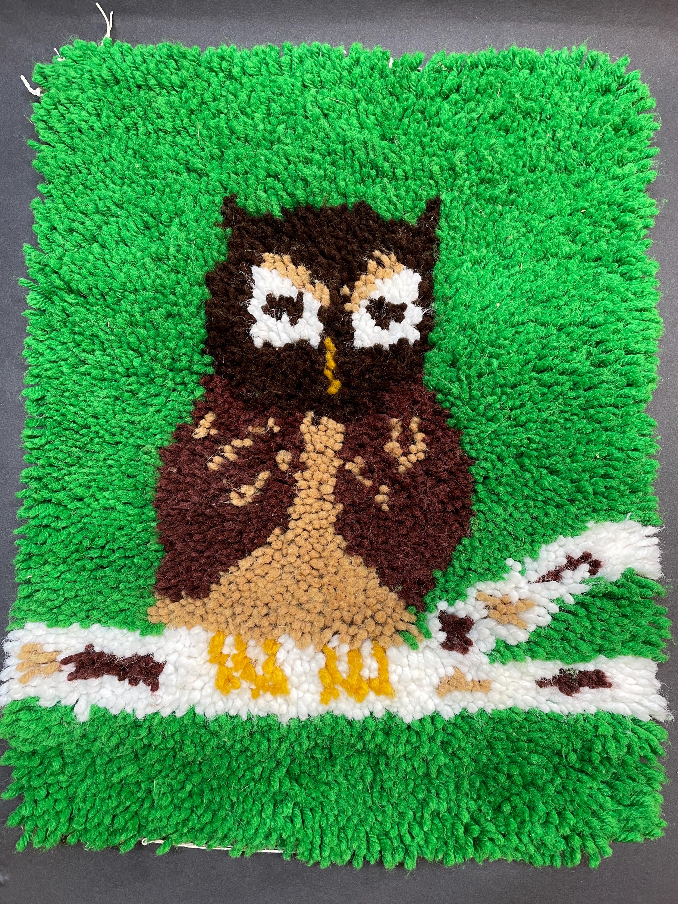 1970s Owl Hooked Rug 16&rdquo;x 13&rdquo;