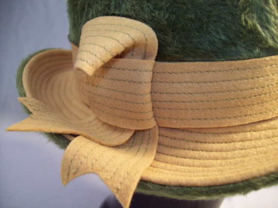 Vintage Bowler Hat Italian Green Faux Furfelt Sna… - image 3