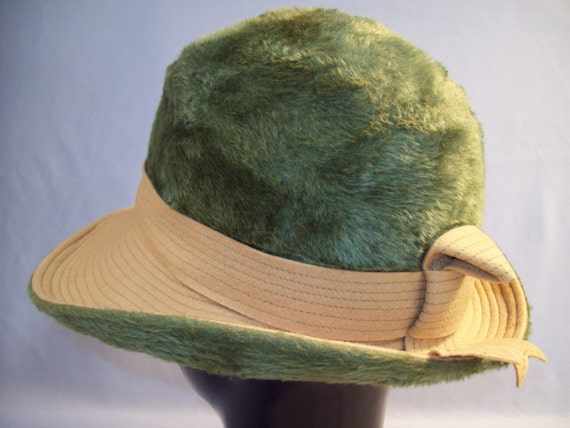 Vintage Bowler Hat Italian Green Faux Furfelt Sna… - image 1