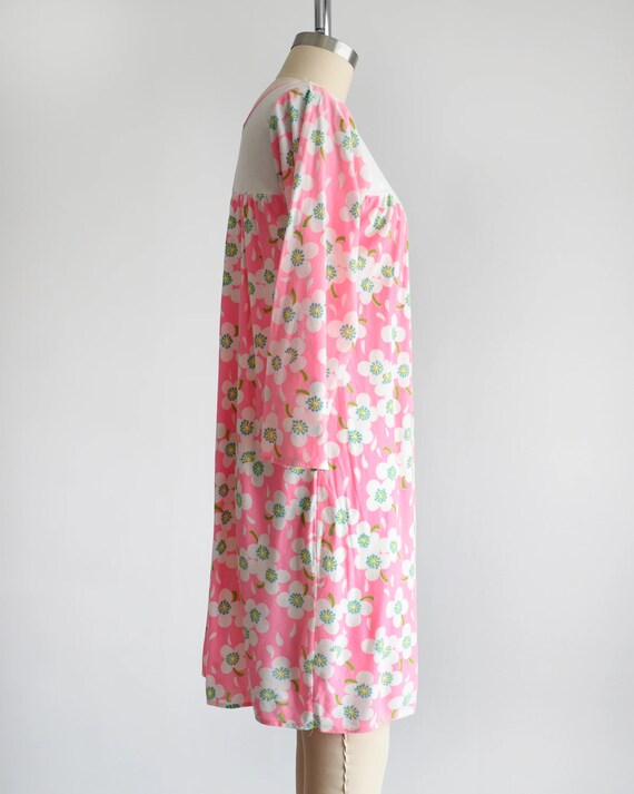 70s Pink Flower Power Nightgown, Vintage 1970s Fl… - image 4