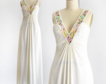 70s Floral Embroidered White Maxi Dress, xs/small