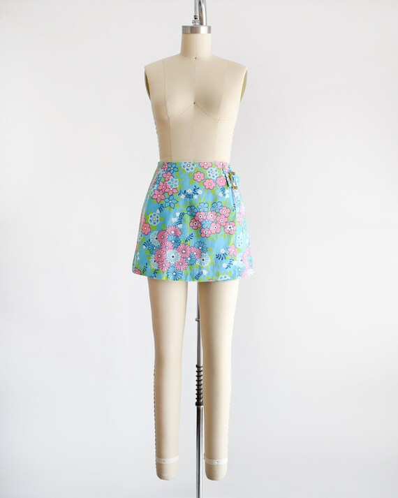 Blue & Pink Floral Skirt Shorts, Vintage 70s Shor… - image 2