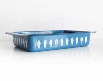 Cathrineholm Blue Lotus Lasagna Pan, Mid Century Enamelware Baking Dish