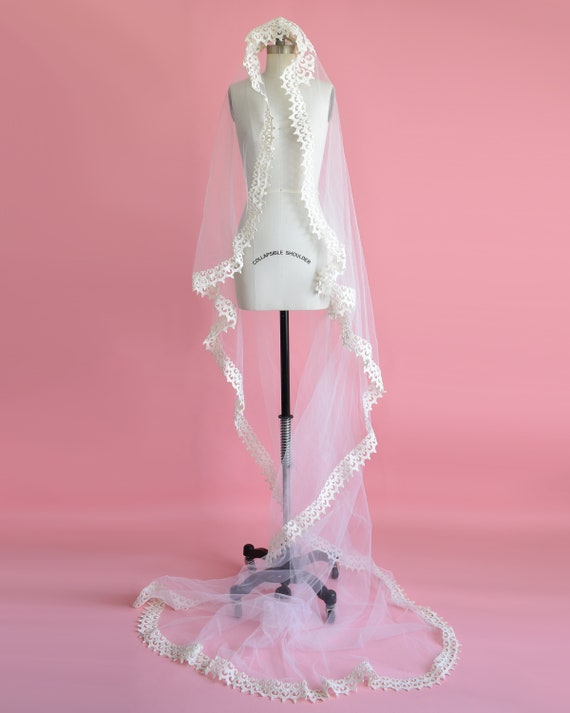 60s Wedding Dress, Vintage 1960s Linen & Lace Wed… - image 5