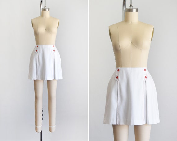 Vintage 70s White & Red Skort, 1970s White Shorts,