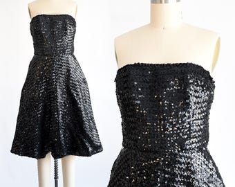 Robe de soirée noire à sequins vintage des années 1960, très grande