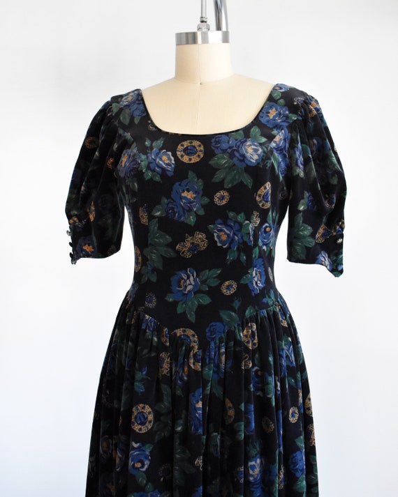 80s Laura Ashley Velvet Floral Dress, Vintage 198… - image 5