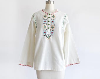 Vintage 1970s Floral Embroidered Blouse, medium large/large