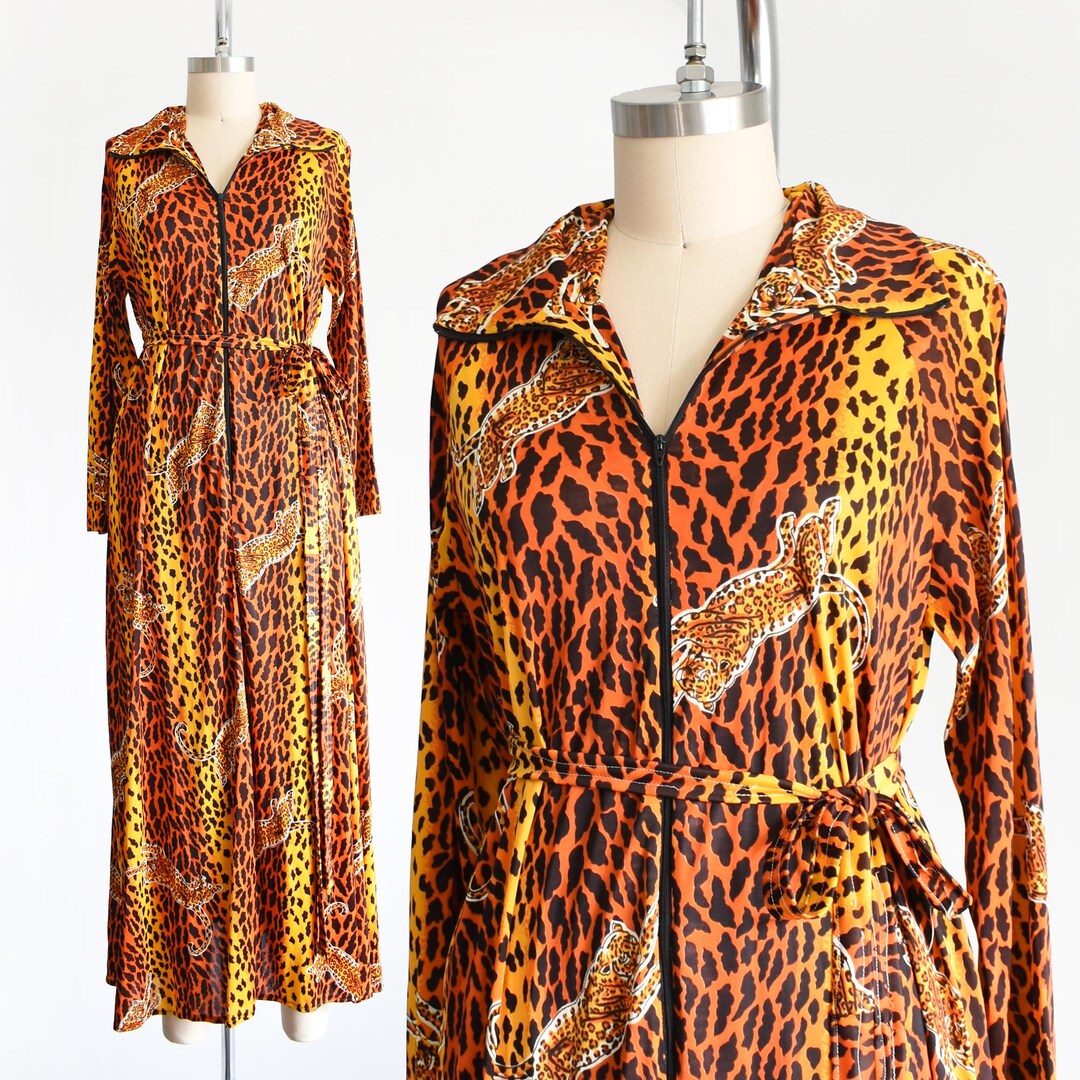 Vintage Leopard Art Print Long Sleeve Hooded Dress