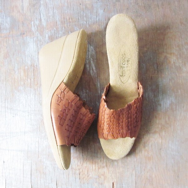 wedge sandals, woven leather sandals, size 7 shoes, 1970s platform sandals