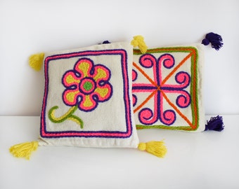 70s Floral Crewel Embroidery Pillow Cover, Vintage 1970s Colorful Flower Power Wool Cushion Cover w/ Tassels, Set of Two