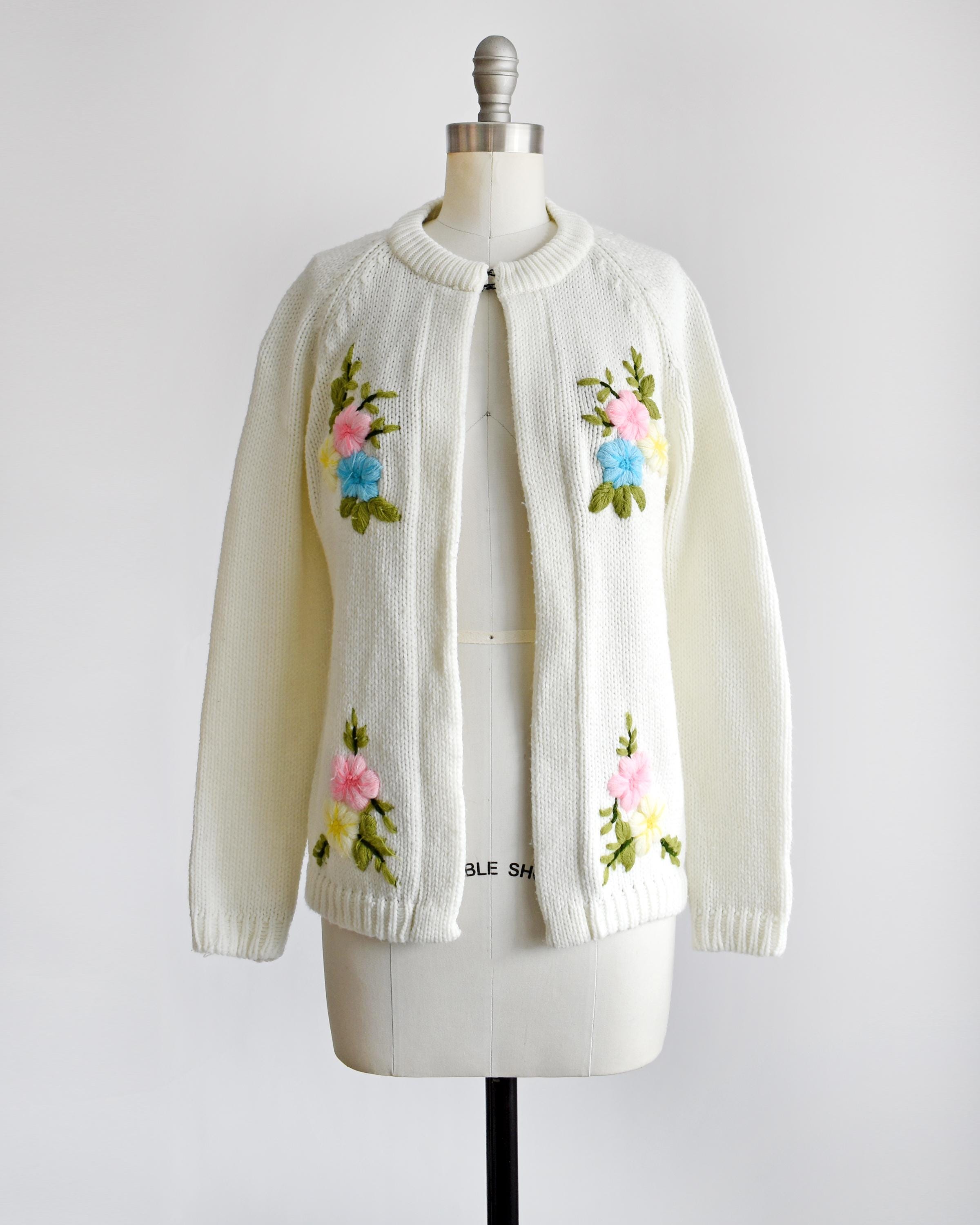 60s Floral Embroidered Cardigan, Vintage 1960s White Flower 60s Floral Embroidered Cardigan, Vintage 1960s White Flower