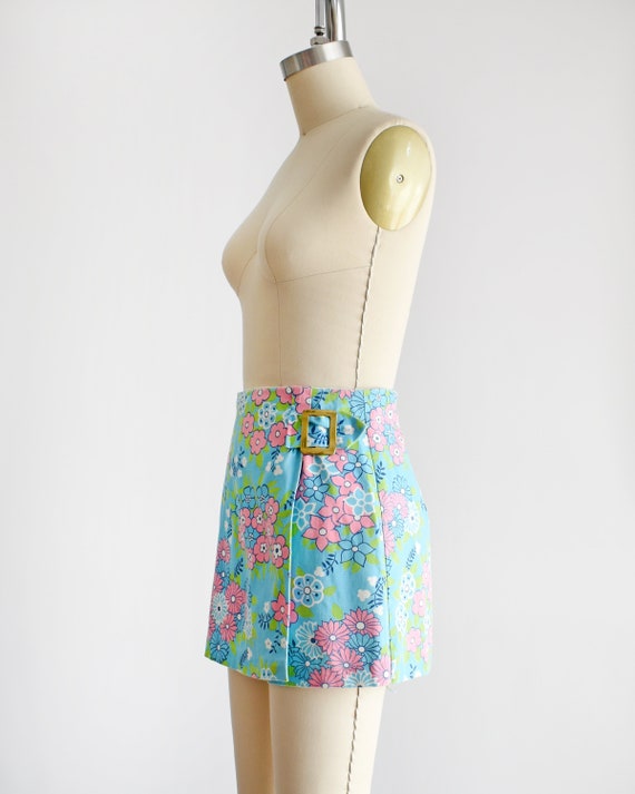 Blue & Pink Floral Skirt Shorts, Vintage 70s Shor… - image 4