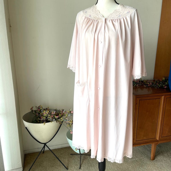 Vintage Pretty Pale Pink Silky Nylon Nightgown Robe with Dainty Flower Appliques, House Dress Fashion Clothing, Button Down, Size Large Nice