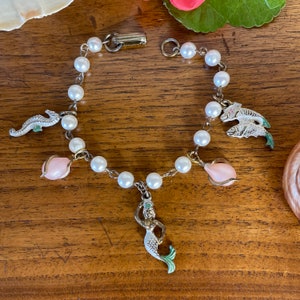 Pulsera de dijes vintage con diseño de vida marina, bisutería con sirena, caballito de mar, pez y perlas falsas rosas y blancas, accesorio de moda para mujer