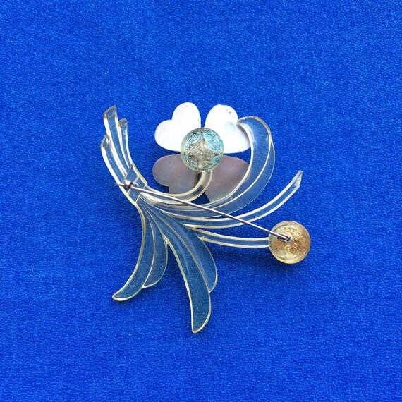 Vintage Plastic Flower Pin 40s 50s So Wonderful f… - image 4