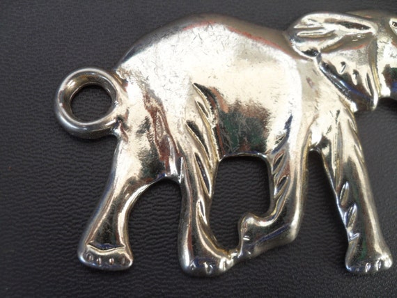 Vintage Elephant Necklace Pendant Large Chunky Ch… - image 4