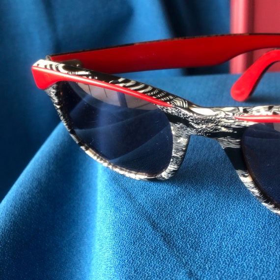 Vintage 80s Red, Black, White Sunglasses, The Bea… - image 5