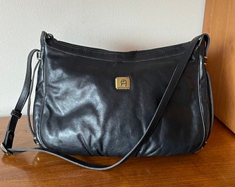 Vintage Designer Etienne Aigner Womens Soft Black Leather Handbag Purse, Over The Shoulder Fashion Clothing Accessory 70's, 80's Lux, Chic