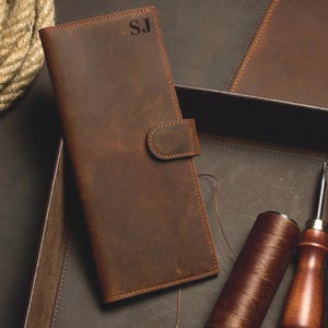 Cartera larga de cuero personalizada, chequera hecha a mano, elegante regalo de Navidad para ella, billetera delgada para teléfono, billetera plegable, regalo para el Día de la Madre