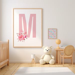 Letra M para niña, arte de pared digital, inicial, arte de pared para niños, guardería, impresión colorida y llamativa, descarga digital, hoja imprimible, decoración