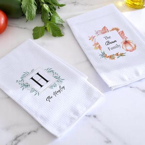 Personalized Kitchen Towel, Kitchen Towels, Name Dish Towel, Kitchen Decor, Housewarming Gift, Hand Towel, Personalized Gift, Family Gift
