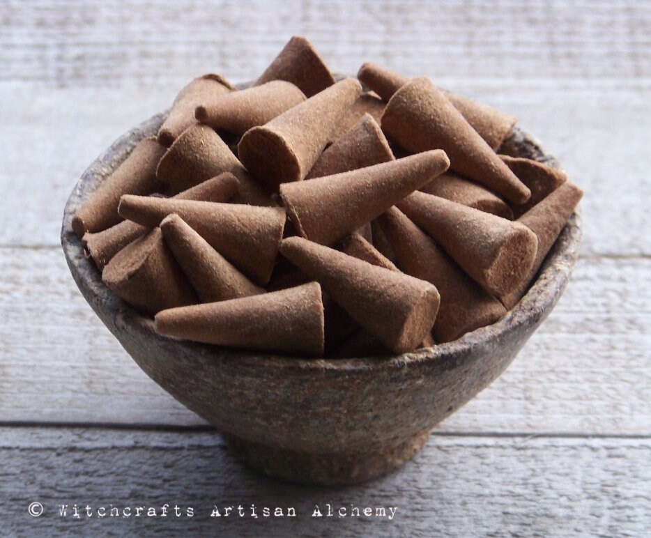 RITES OF HEKATE Signature Old European Premium Cone Incense with Dark…