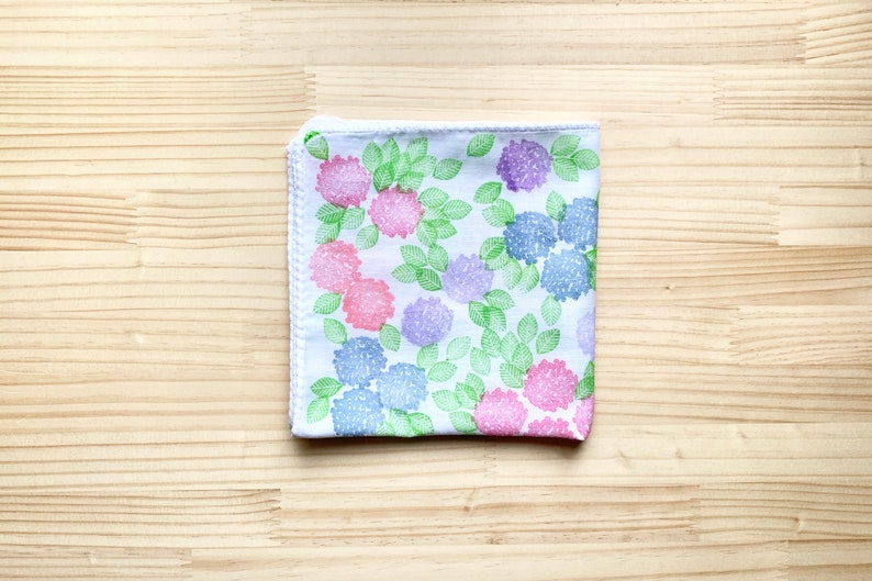 Hydrangea handkerchief, Ladies floral cotton hankie, Reusable cloth tissue, Gift for her image 2