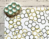 Beehive rubber stamp, Geometric pattern stamp, Hand carved stamp by talktothesun