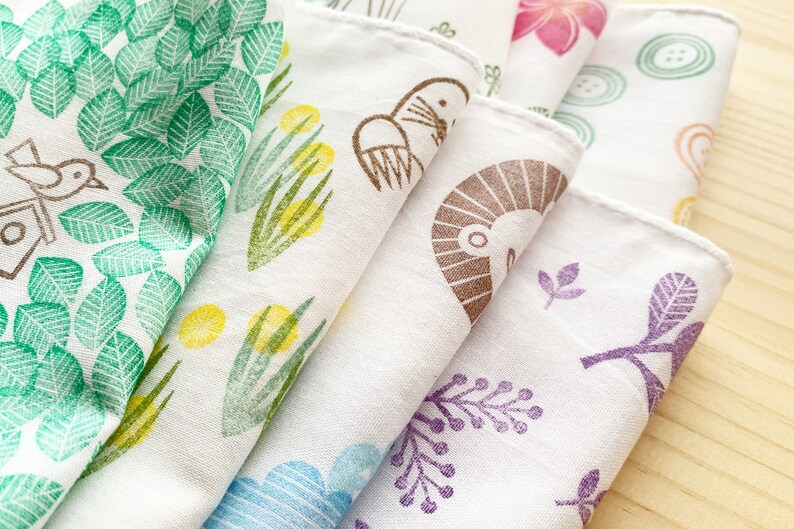 Hydrangea handkerchief, Ladies floral cotton hankie, Reusable cloth tissue, Gift for her image 6