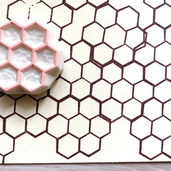 Honeycomb rubber stamp, Hexagon pattern stamp, Hand carved stamp by talktothesun
