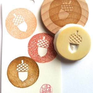 Acorn rubber stamp, Hand carved stamp by talktothesun, Nature lover gift image 1