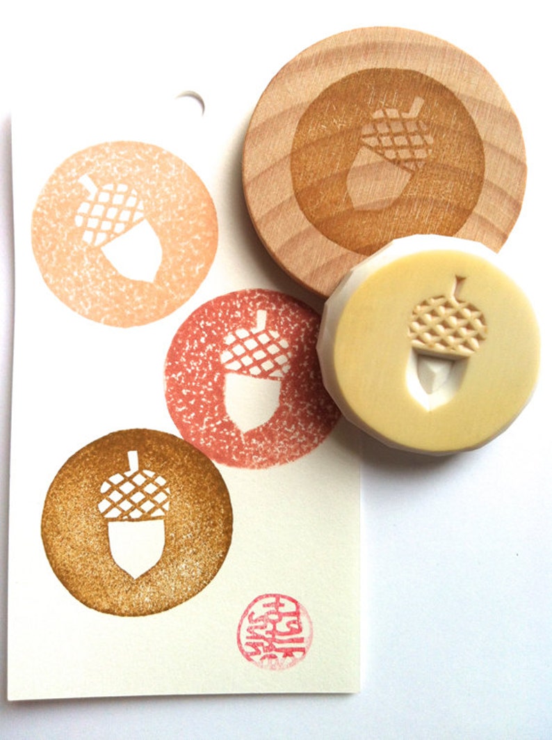 Acorn rubber stamp, Hand carved stamp by talktothesun, Nature lover gift image 1