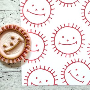 Timbro in gomma con sole sorridente, timbro con sole per creare biglietti, timbro intagliato a mano, regalo artigianale per bambini
