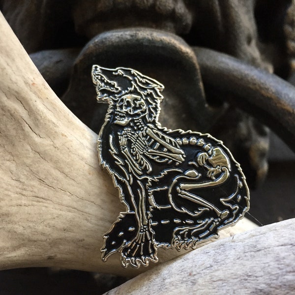 Werewolves curse enamel pin GOLD IN STOCK welcome to the wolf club gothic black and silver metal Halloween werewolf pin