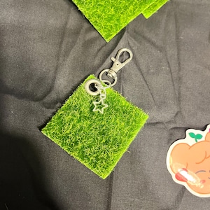 Llavero Touch Grass - K-Pop - Stray Kids