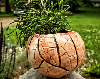 Handmade Bowl with Crack Pattern - Etched Ceramic Bowl (4.5x4.5x3)