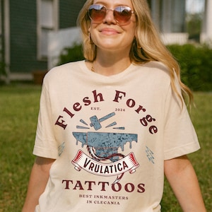 Flesh Forge Tattoo Parlour Shirt Sikthand Clecanian Series von Victoria Aveline offiziell lizenziert