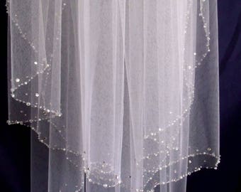 Crystal Pearl Edge Veil: Hand Embellished Fingertip Veil