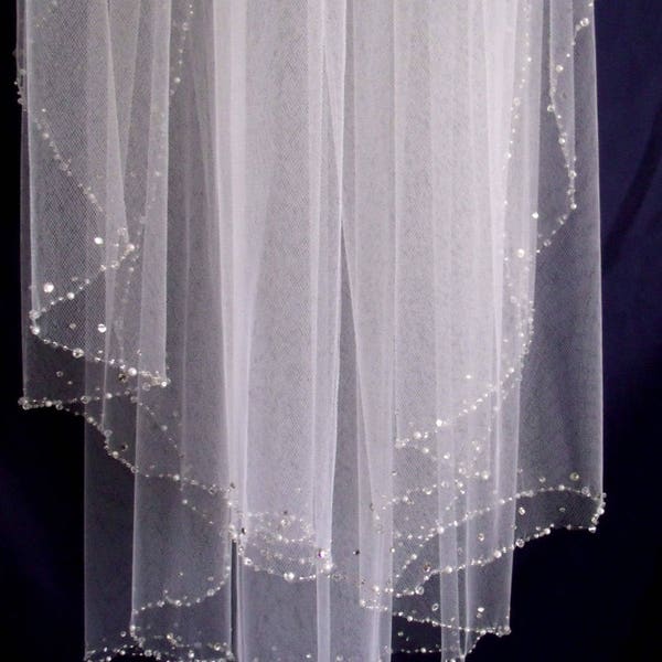 CRYSTAL EDGE VEIL. Veil with crystal edge. Soft veil, Swarovski rhinestones and crystals veil. fingertip veil. ivory, soft white, white.