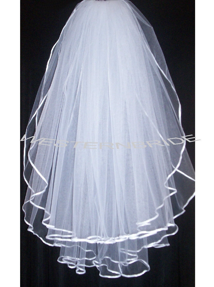 DEEDOCHY Wedding Veil,2 Tiers White Bridal Veils with Comb,Tulle Veils for  Brides