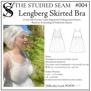 Może przedstawiać: Wzór gorsetu z falbaną The Studied Seam #004 Lengberg. Wzór bielizny podtrzymującej z połowy XV wieku, oparty na znaleziskach archeologicznych. Zawiera zdjęcie kobiety i rysunek. Rozmiary: obwód pod biustem 60-125 cm.