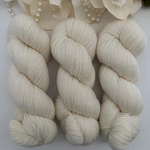 New Fallen Snow - Creamy White Yarn / Indie Dyed / superwash / sock (fingering) / dk / worsted (aran) / bulky