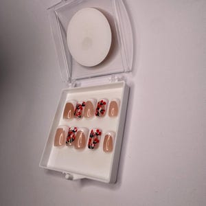 Cherry nails | handmade nails | press on nails | application nails