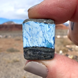 22 x 16.85 mm, (19.75 cts) - Hotsonit Cabochon, "Lavendel-Türkis", Natürlicher Edelstein."