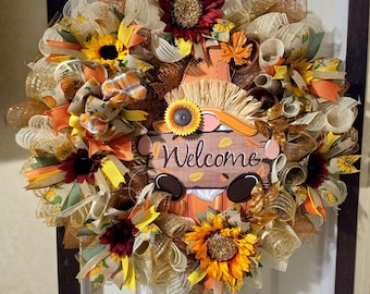 Corona decorativa de malla con diseño de gnomo otoñal "Bienvenido" / Decoración otoñal para la puerta principal
